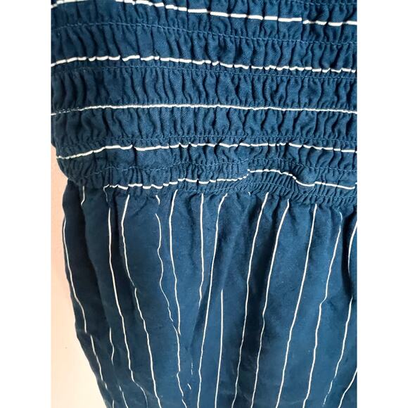 Abercrombie Kids Girls Dress 11/12 Blue Striped Smocked Peasant Style - Picture 4 of 10